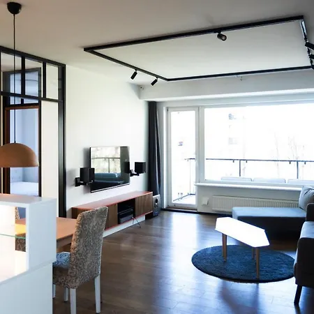 Clausy City Apartment