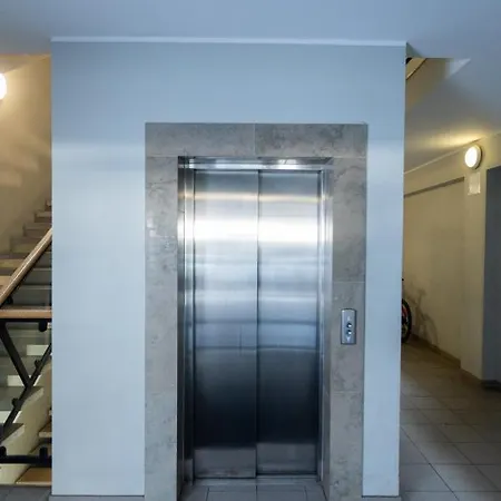 Clausy City Apartment *